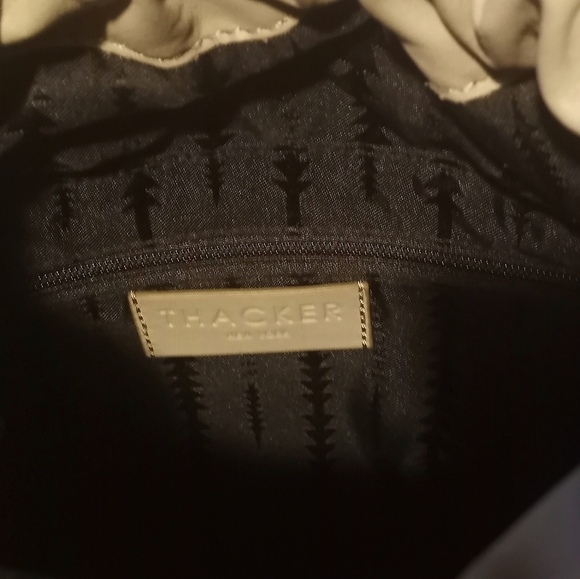 Thacker New York Shoulder bag/Crossbody NWOT - Picture 10 of 11
